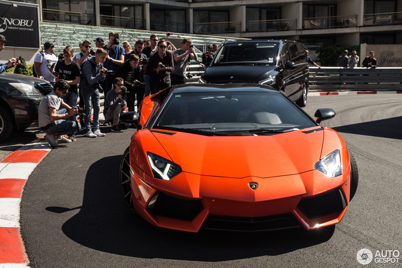 Lamborghini Aventador LP700-4