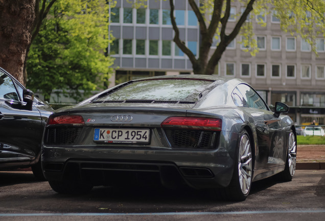 Audi R8 V10 2015