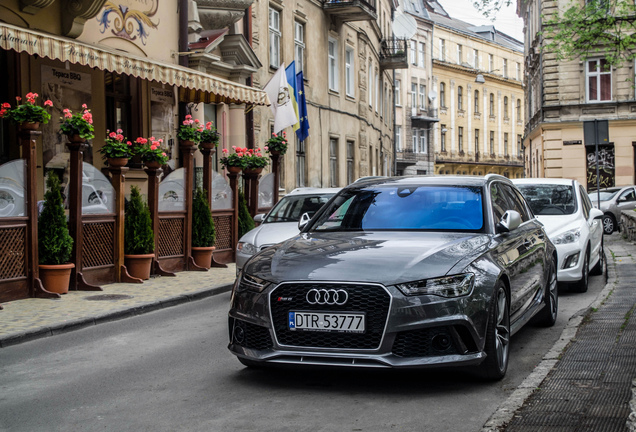 Audi RS6 Avant C7 2015