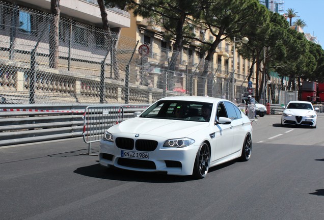 BMW M5 F10 2011