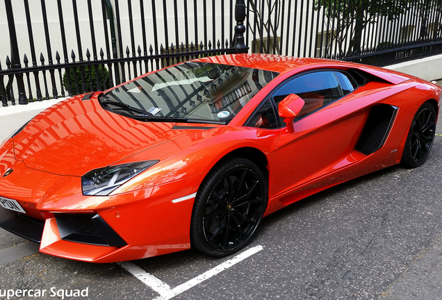 Lamborghini Aventador LP700-4