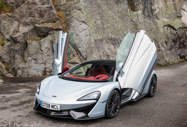 McLaren 570GT