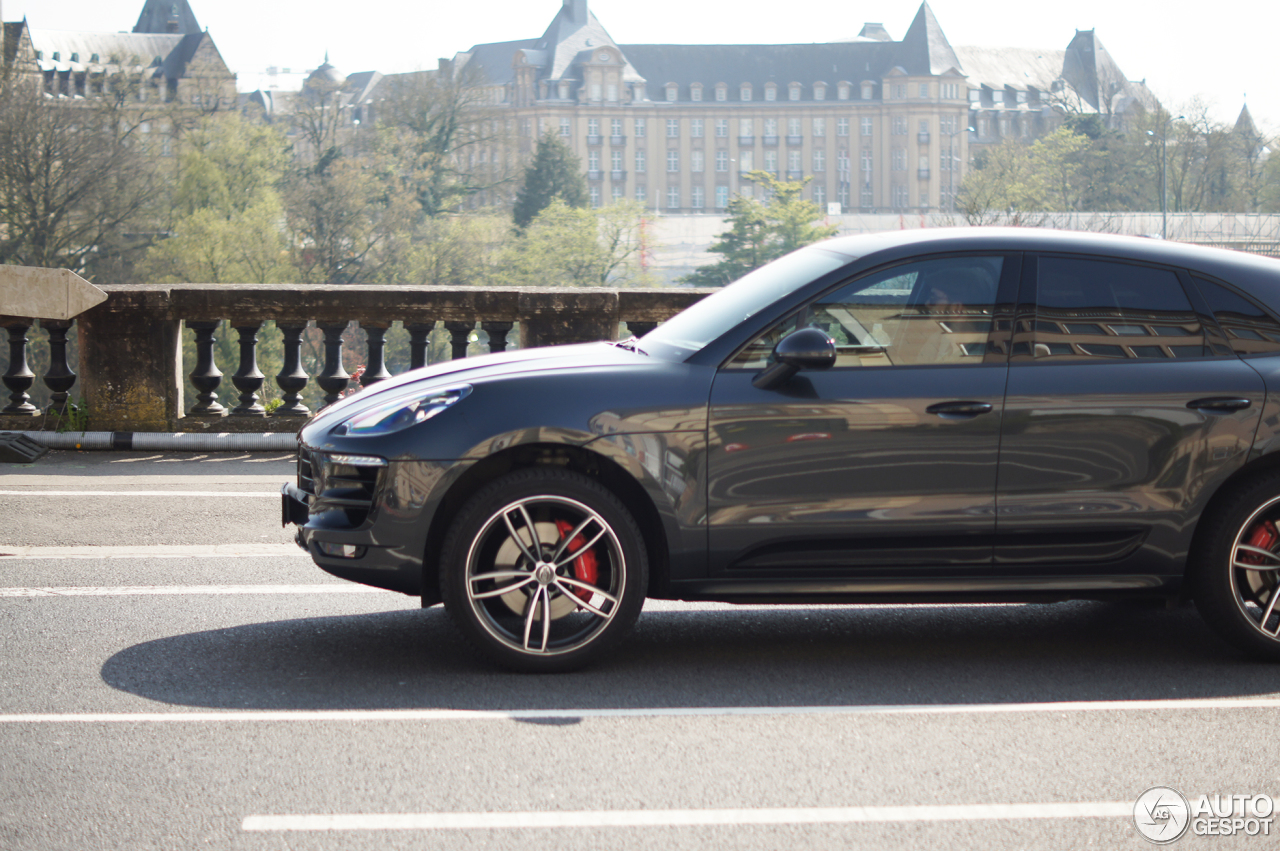 Porsche 95B Macan Turbo