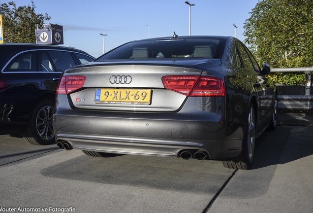 Audi S8 D4