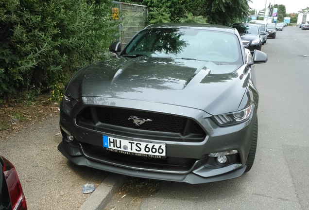 Ford Mustang GT 2015