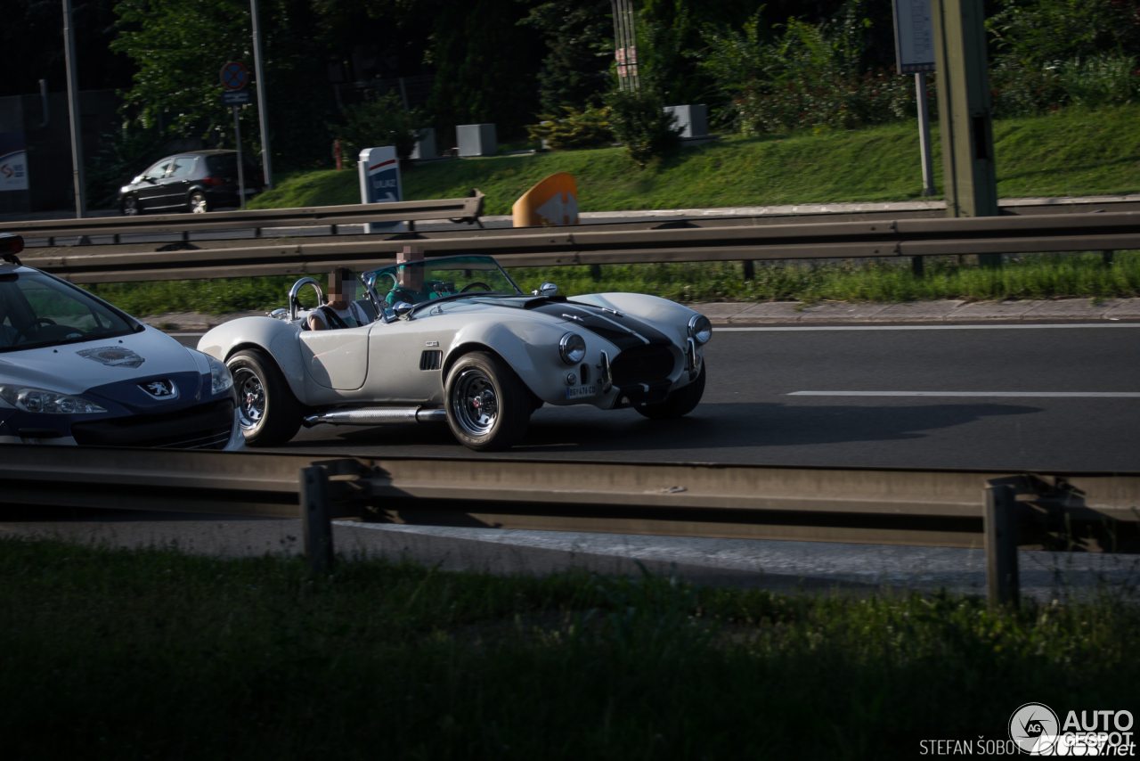 AC Cobra Superformance 427