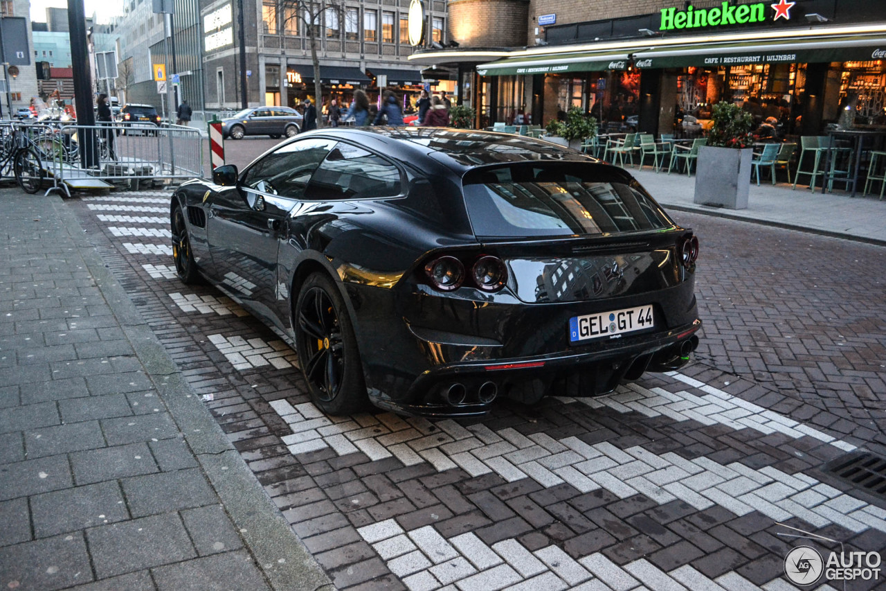 Ferrari GTC4Lusso