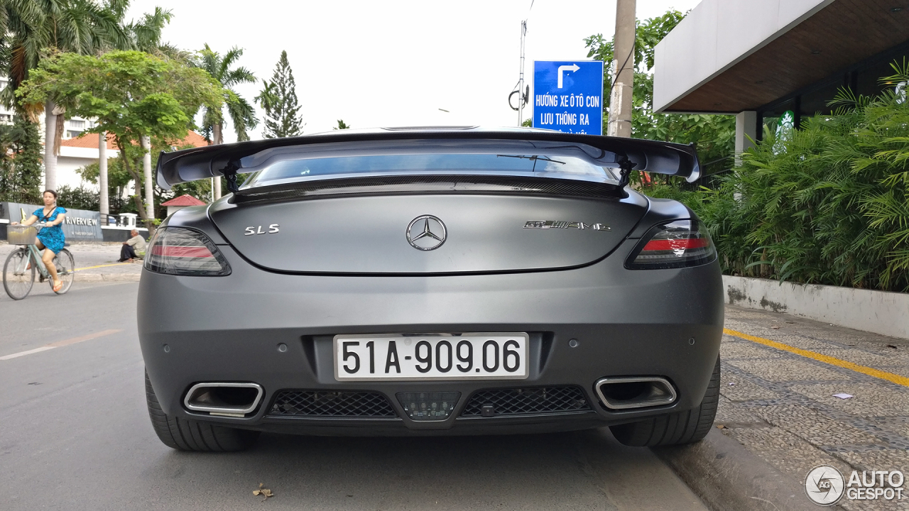 Mercedes-Benz SLS AMG GT Final Edition