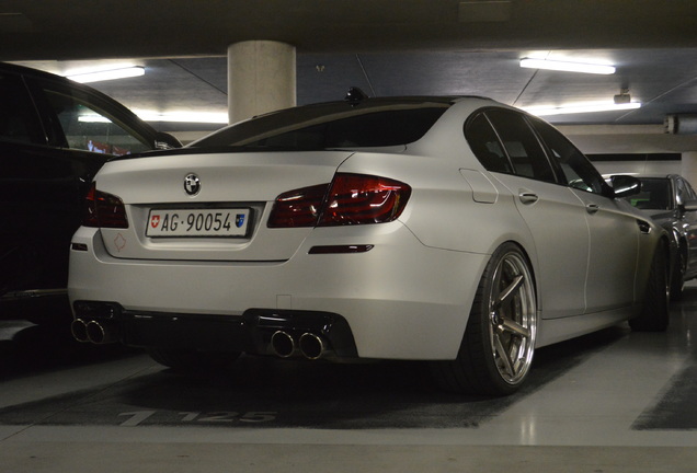 BMW M5 F10 2011