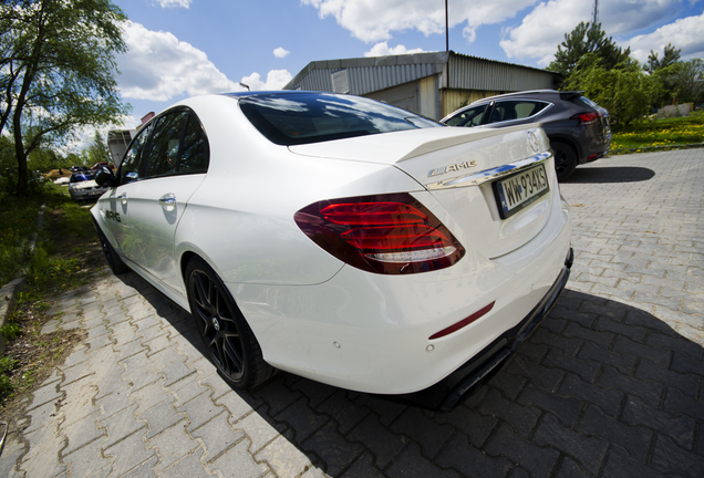 Mercedes-AMG E 63 S W213