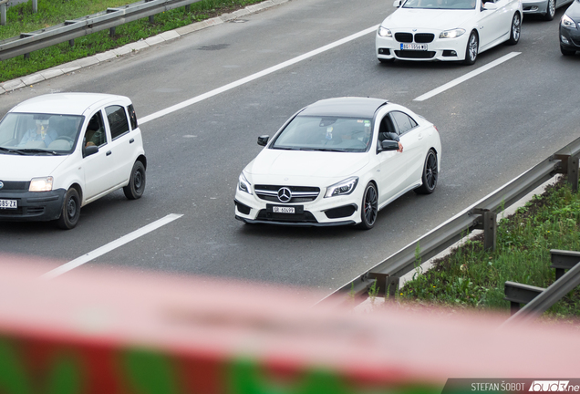 Mercedes-Benz CLA 45 AMG C117