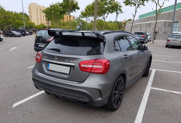 Mercedes-Benz GLA 45 AMG X156