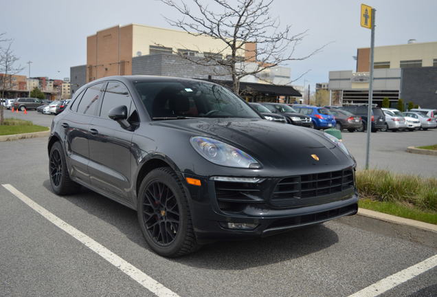 Porsche 95B Macan GTS