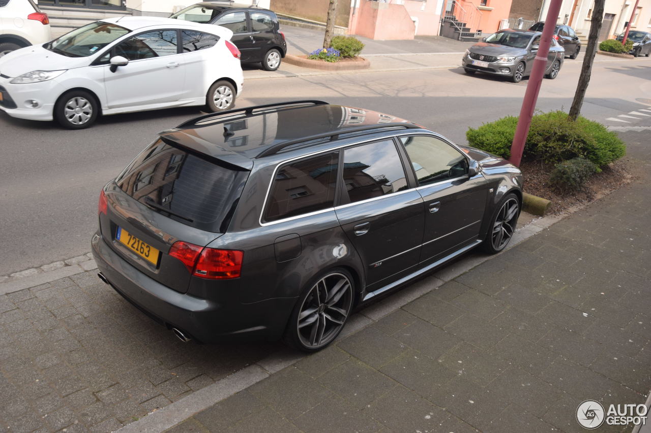 Audi RS4 Avant B7