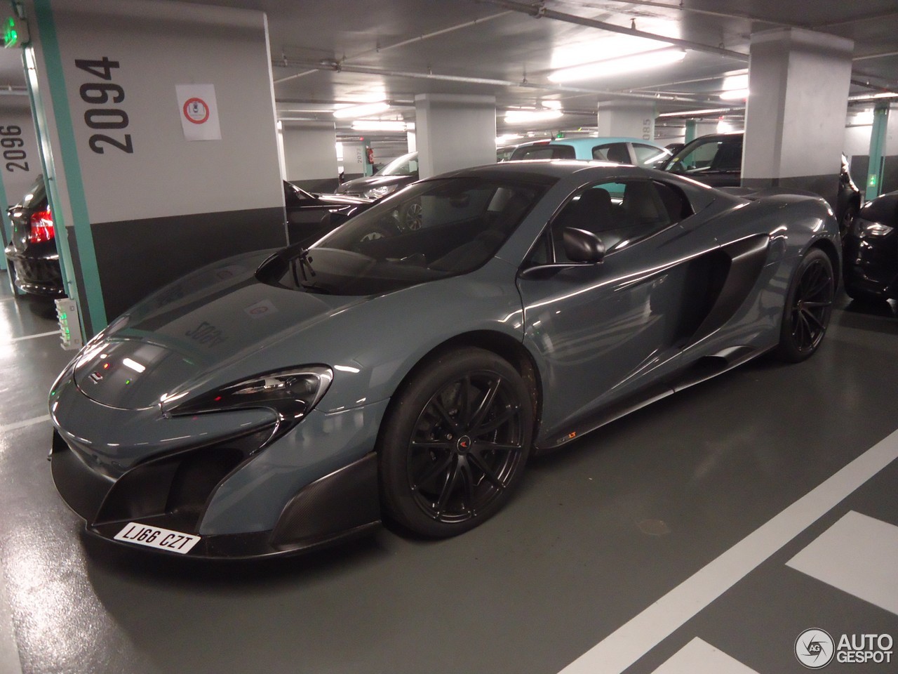 McLaren 675LT Spider