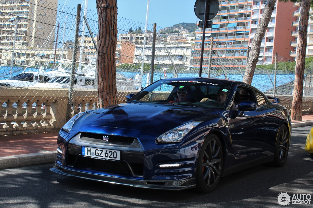 Nissan GT-R 2011