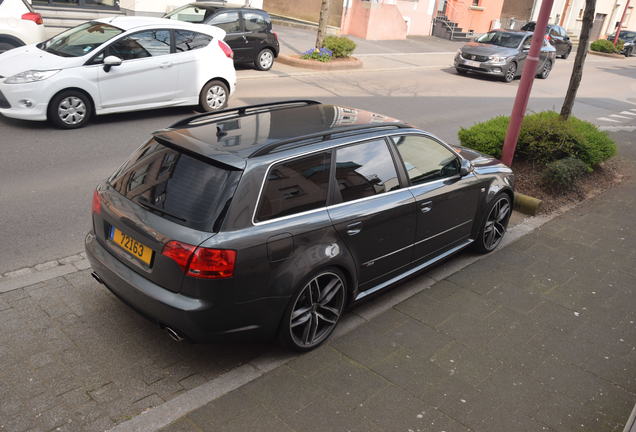 Audi RS4 Avant B7