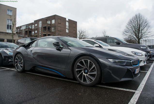 BMW i8