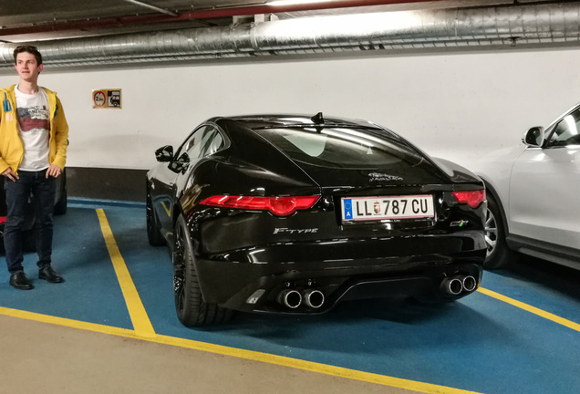 Jaguar F-TYPE R AWD Coupé