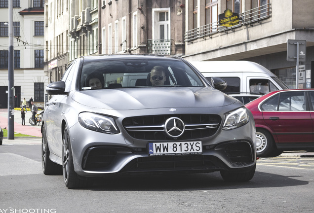 Mercedes-AMG E 63 S W213