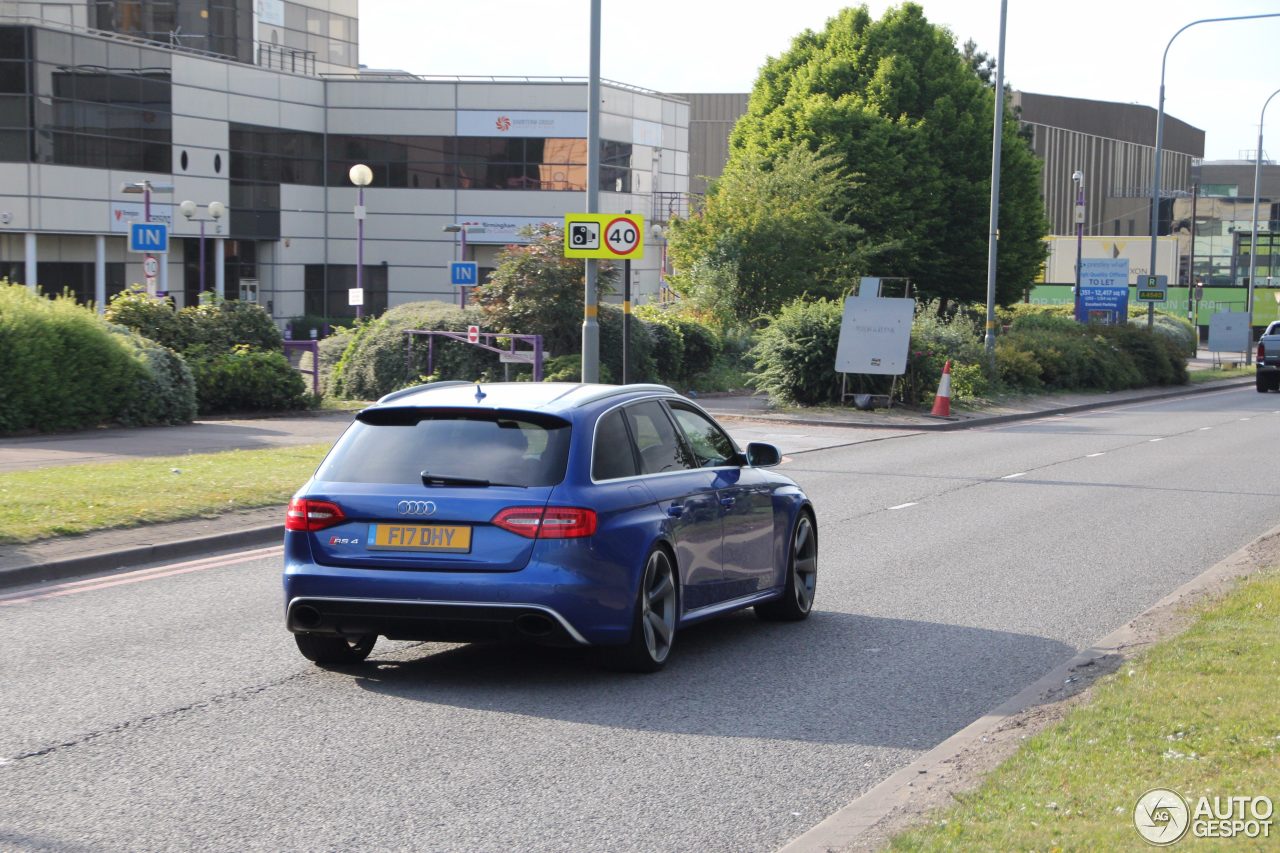 Audi RS4 Avant B8