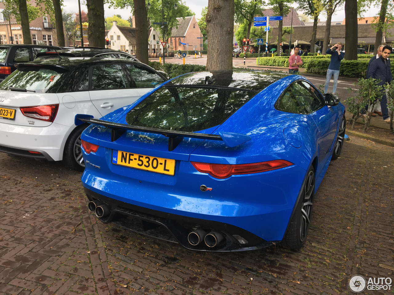 Jaguar F-TYPE SVR Coupé