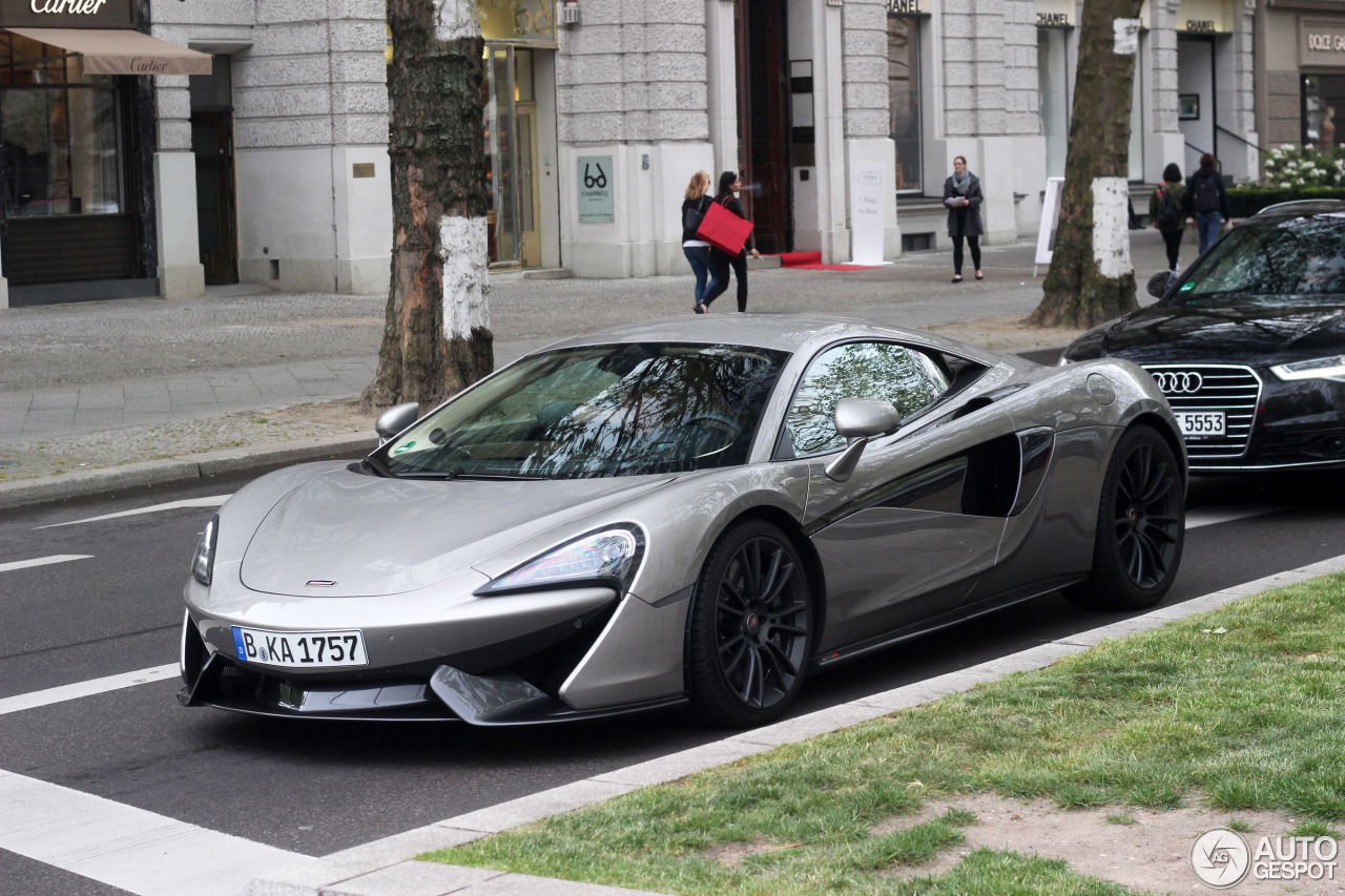 McLaren 570S