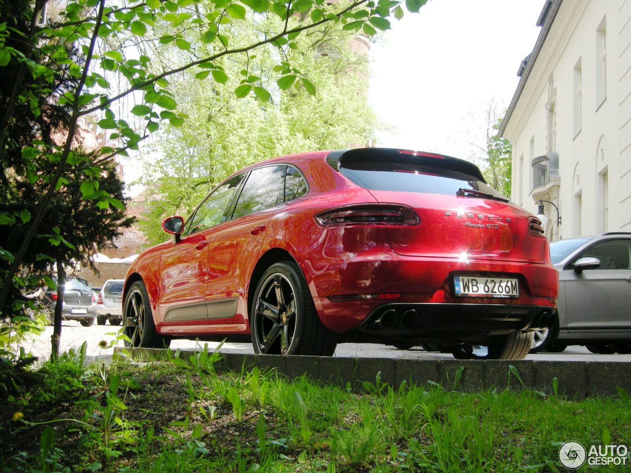 Porsche 95B Macan GTS