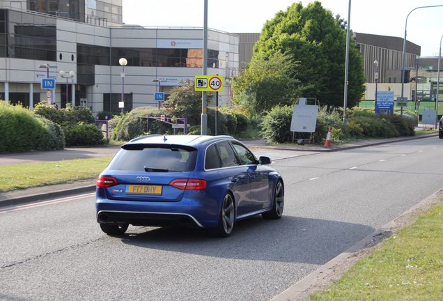 Audi RS4 Avant B8