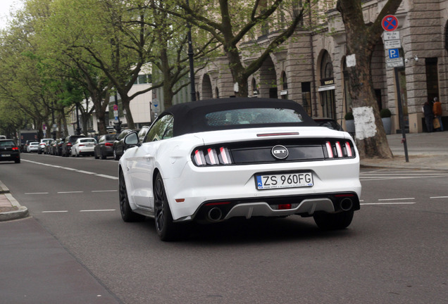 Ford Mustang GT Convertible 2015