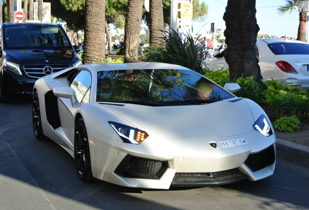 Lamborghini Aventador LP700-4