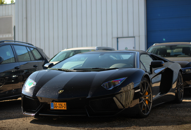 Lamborghini Aventador LP700-4 Roadster