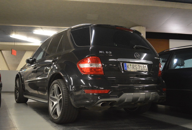 Mercedes-Benz ML 63 AMG 10th Anniversary