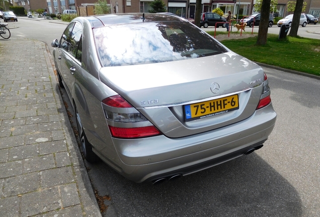 Mercedes-Benz S 63 AMG W221