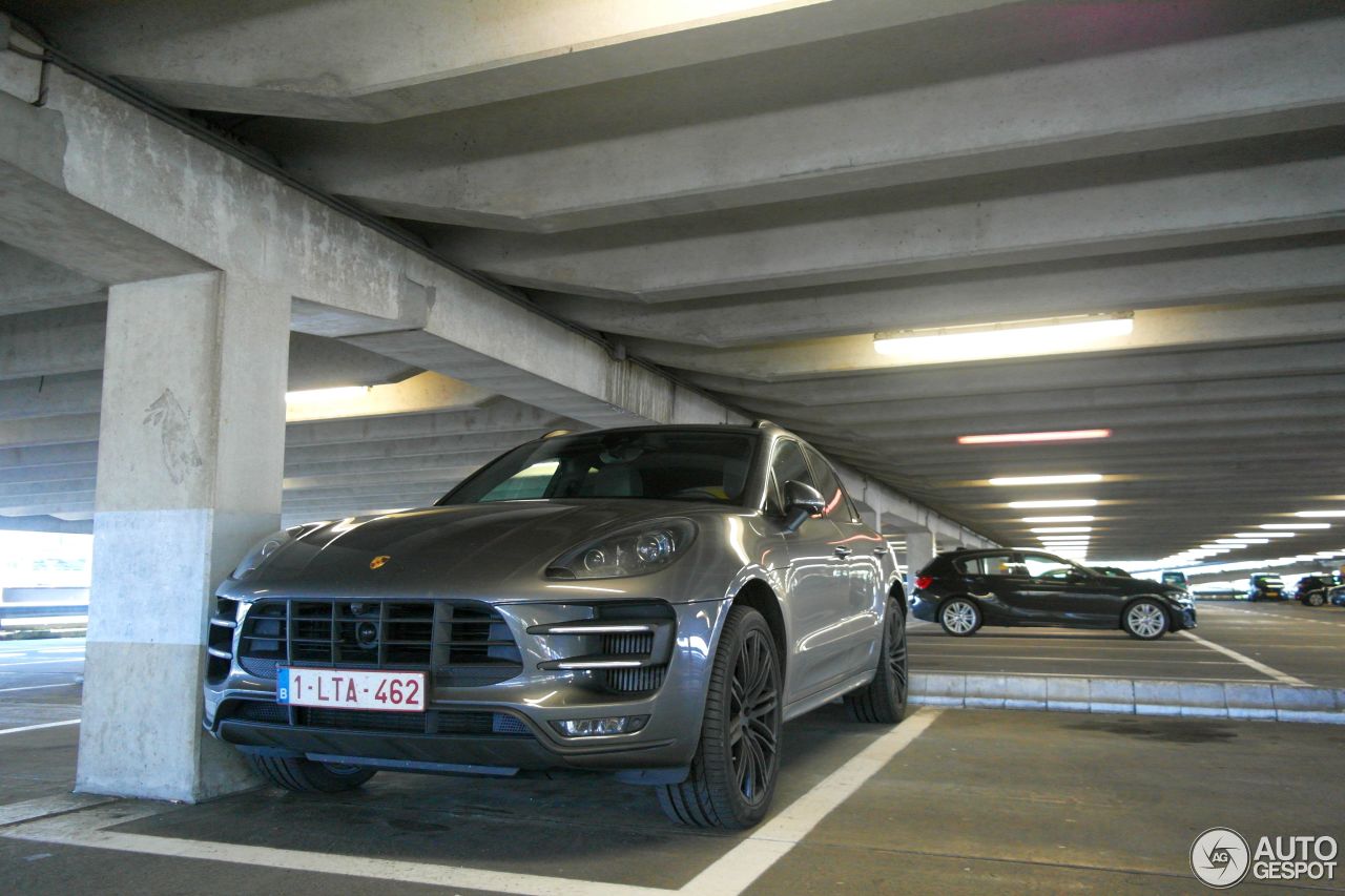 Porsche 95B Macan Turbo