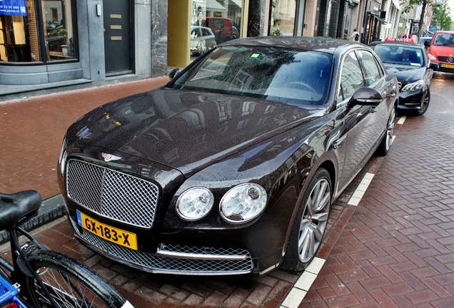 Bentley Flying Spur V8