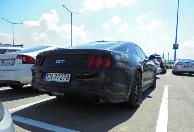 Ford Mustang GT 2015