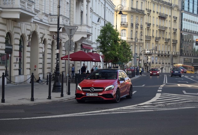 Mercedes-AMG A 45 W176 2015