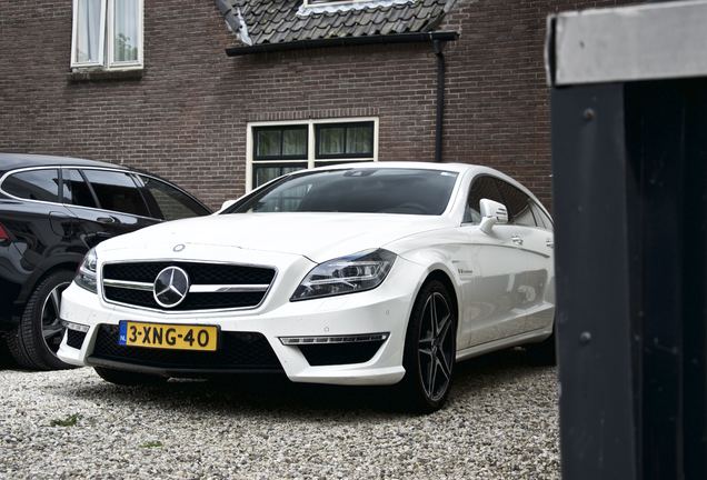 Mercedes-Benz CLS 63 AMG X218 Shooting Brake