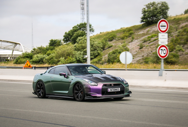 Nissan GT-R