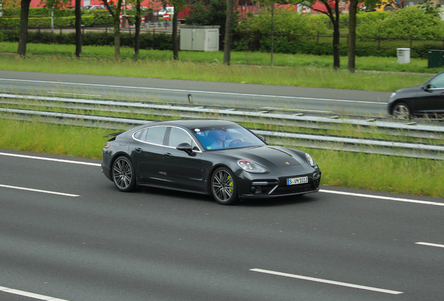 Porsche 971 Panamera Turbo