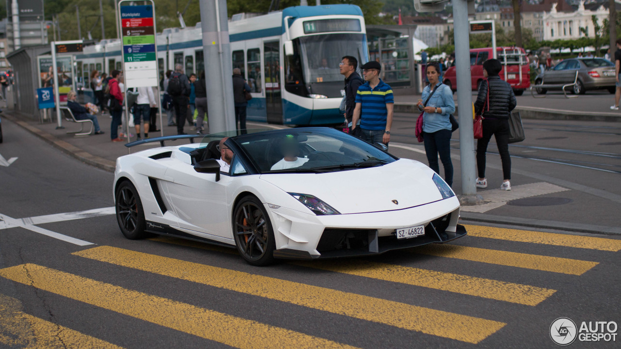 Lamborghini Gallardo LP570-4 Spyder Performante