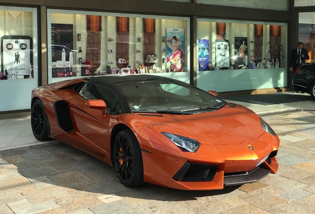 Lamborghini Aventador LP700-4 Roadster