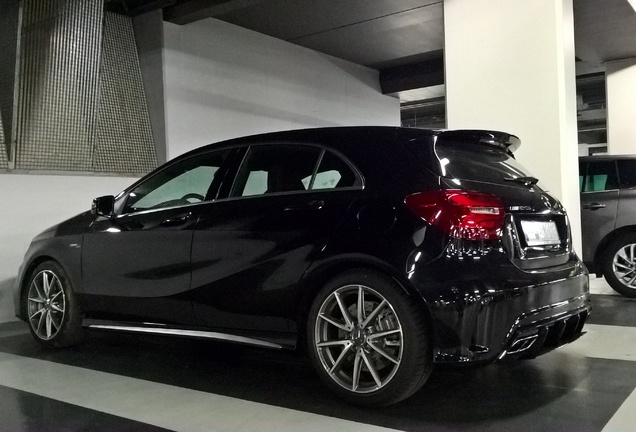 Mercedes-AMG A 45 W176 2015