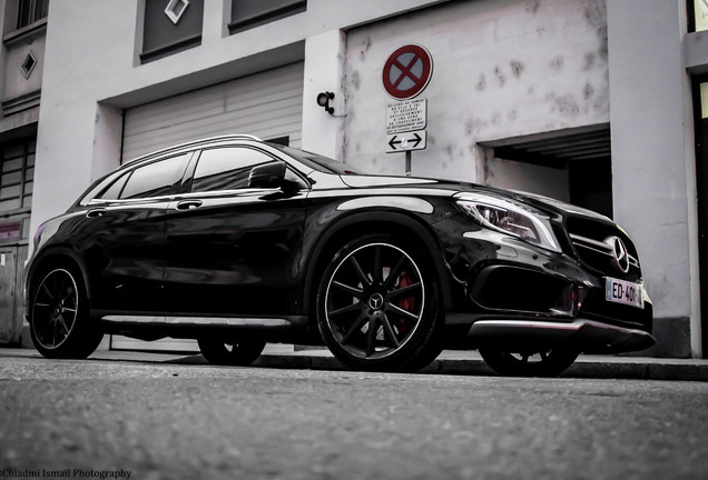 Mercedes-Benz GLA 45 AMG X156