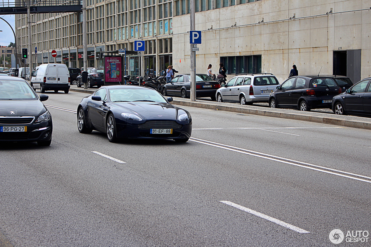 Aston Martin V8 Vantage