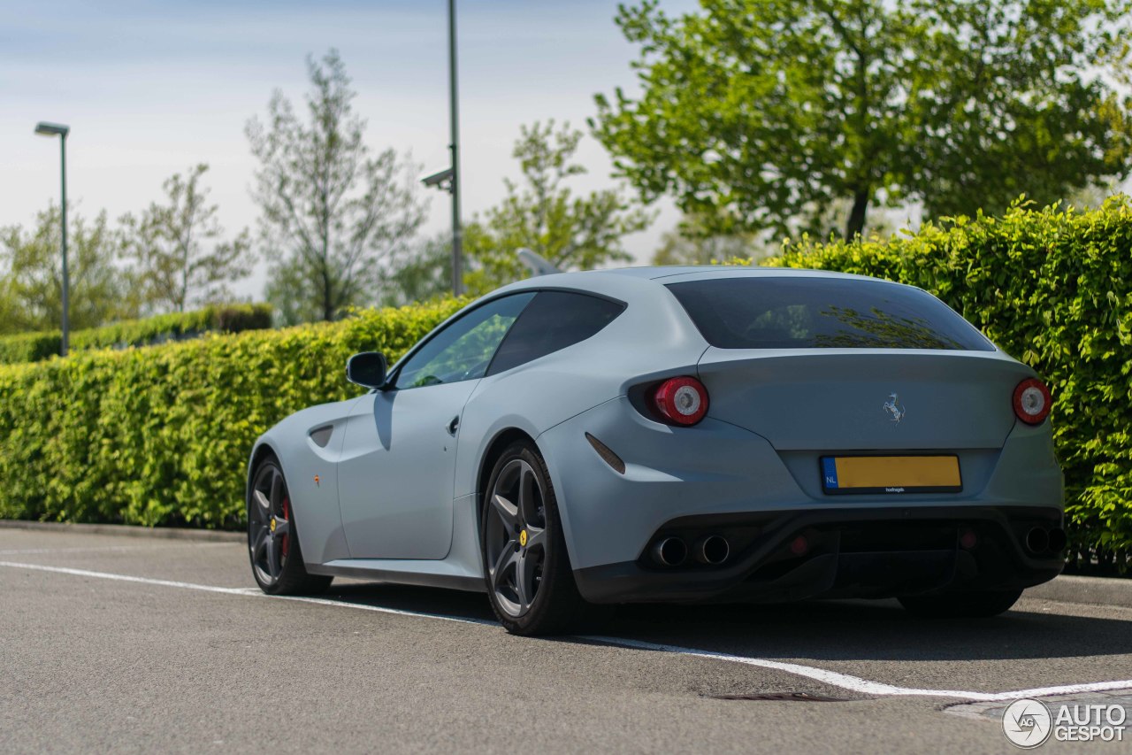 Ferrari FF