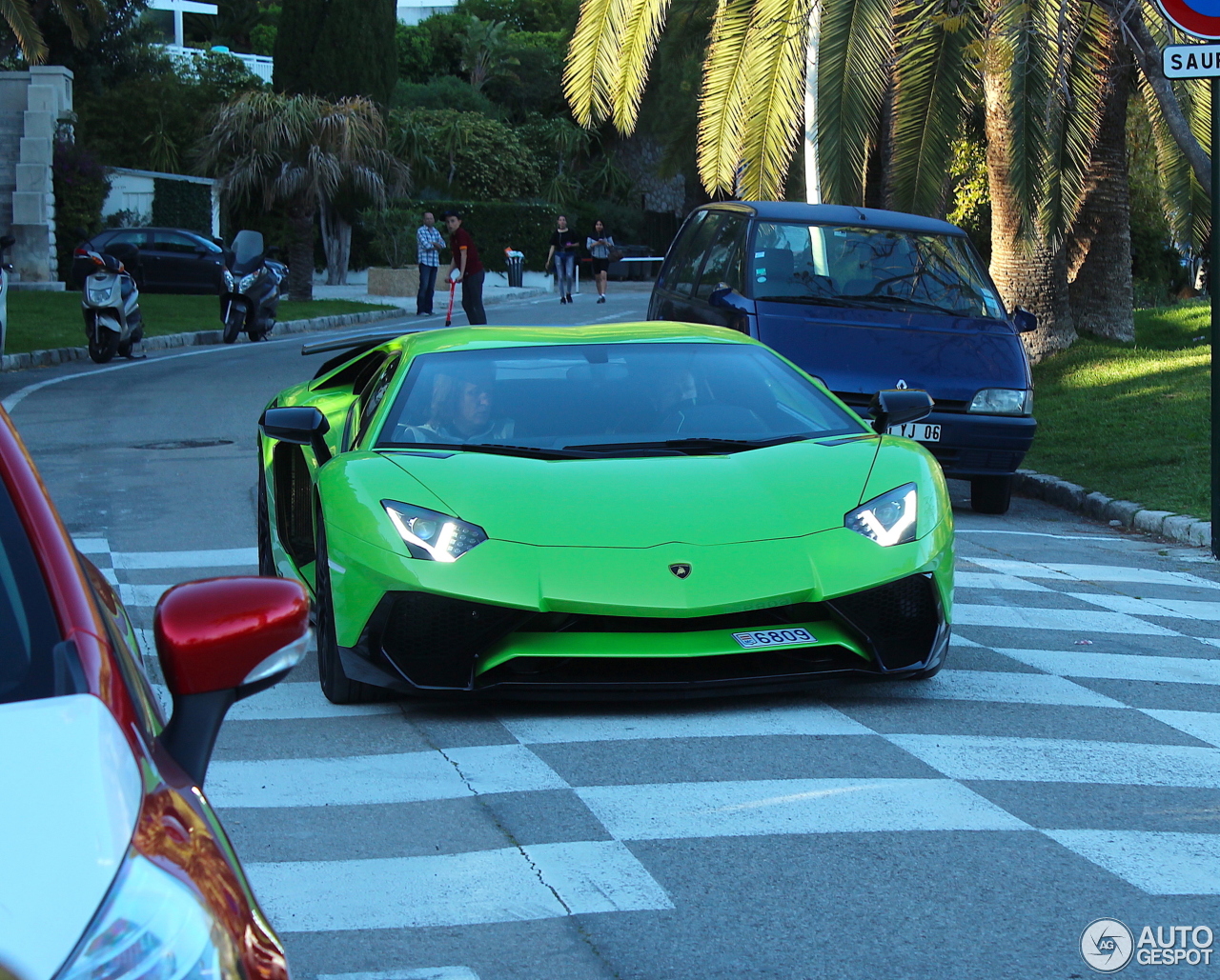 Lamborghini Aventador LP750-4 SuperVeloce