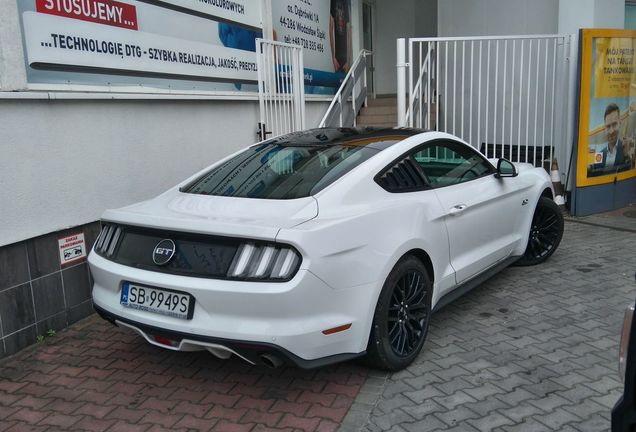 Ford Mustang GT 2015