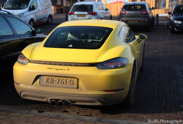 Porsche 718 Cayman S